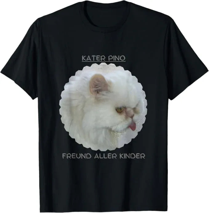 T-Shirt Kater Pino denkt nach – Titelfigur aus Kater Pinos Welt voller Abenteuer - Jetzt bestellen KCCMShop.de
