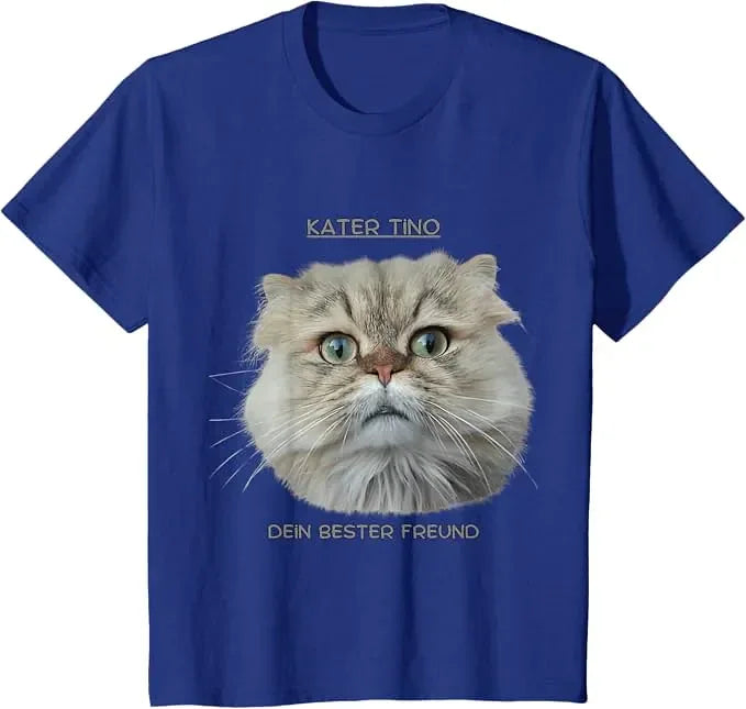 T-Shirt Kater Tino – Küsschen für alle – Titelfigur aus Kater Pinos Welt voller Abenteuer - Jetzt bestellen KCCMShop.de 